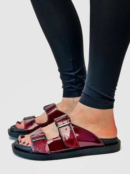 Лакові біркенштоки з м'якою устілкою