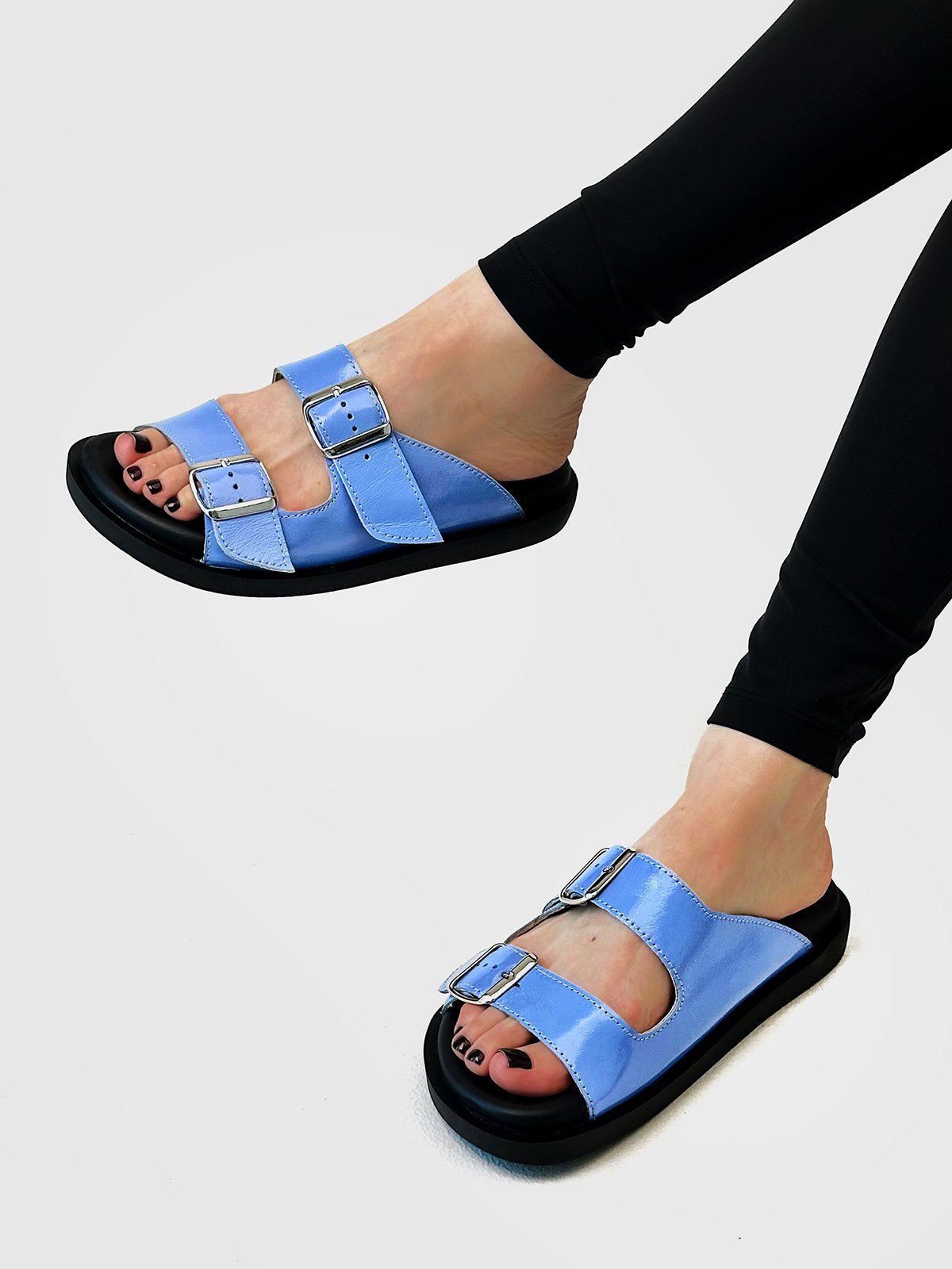 Лакові біркенштоки з м'якою устілкою