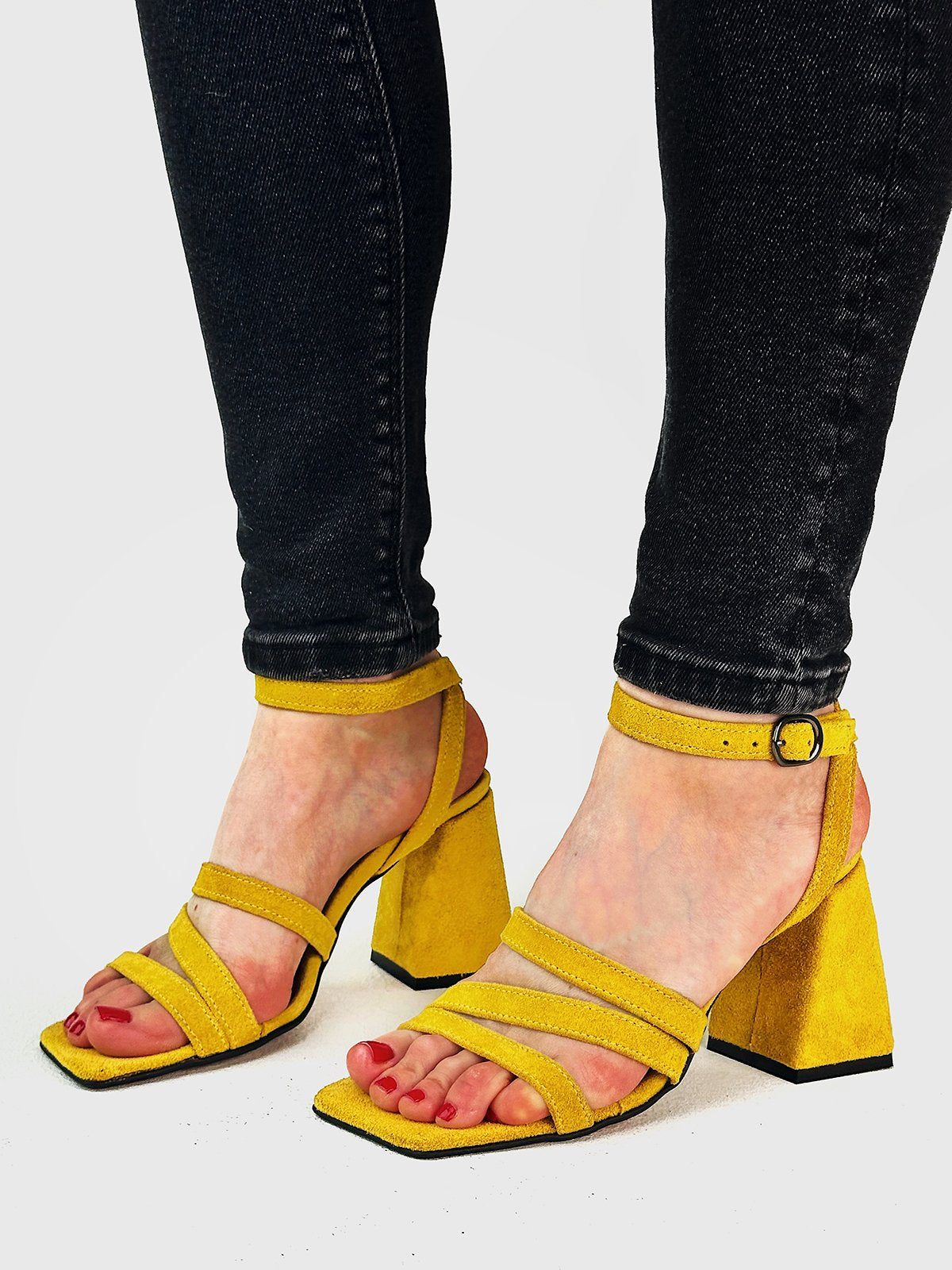 Літні страйп-босоніжки зі 100% замші