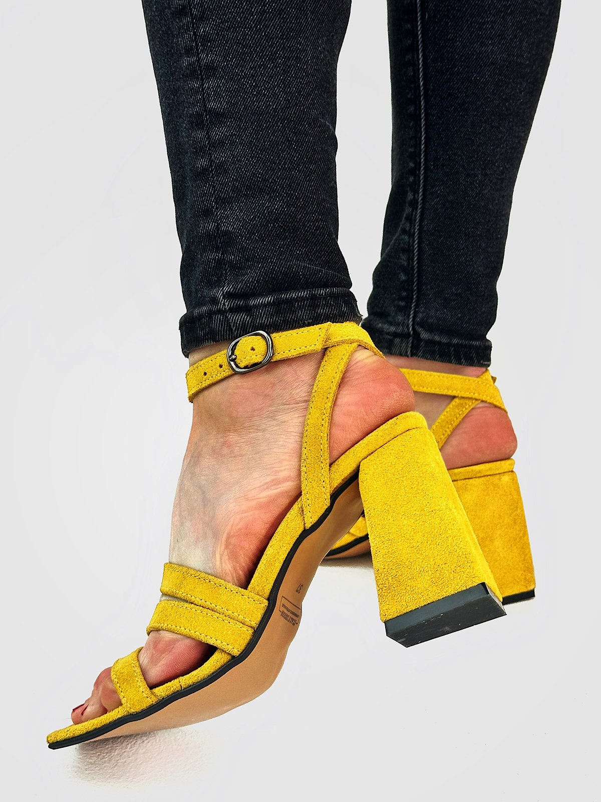 Літні страйп-босоніжки зі 100% замші