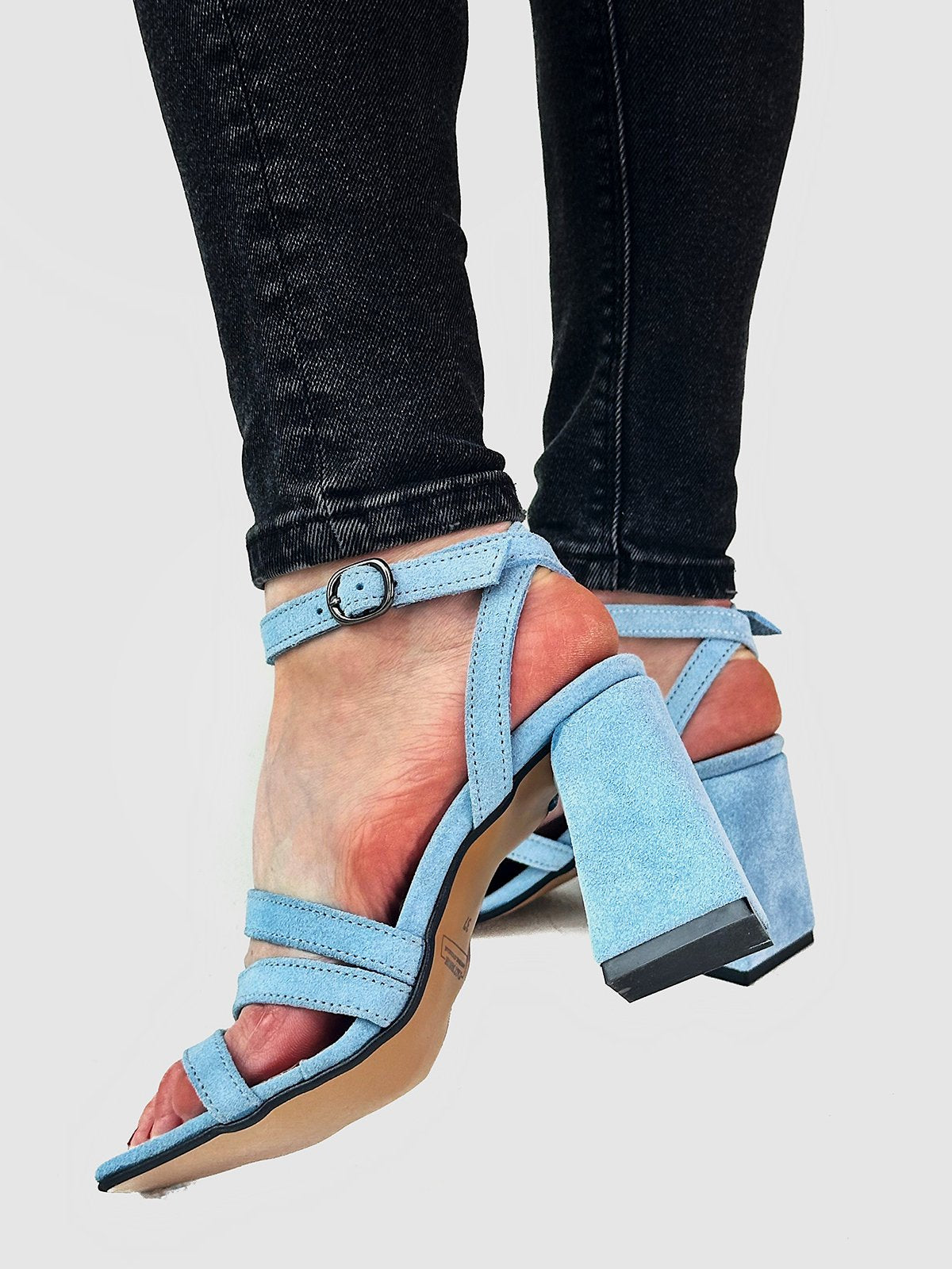 Літні страйп-босоніжки зі 100% замші