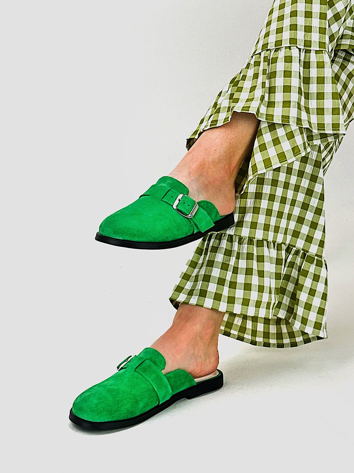 Анатомічні цукеркові мюлі зі 100% замші