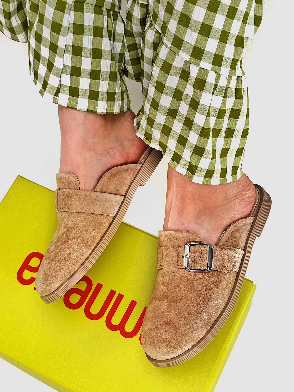 Анатомічні цукеркові мюлі зі 100% замші