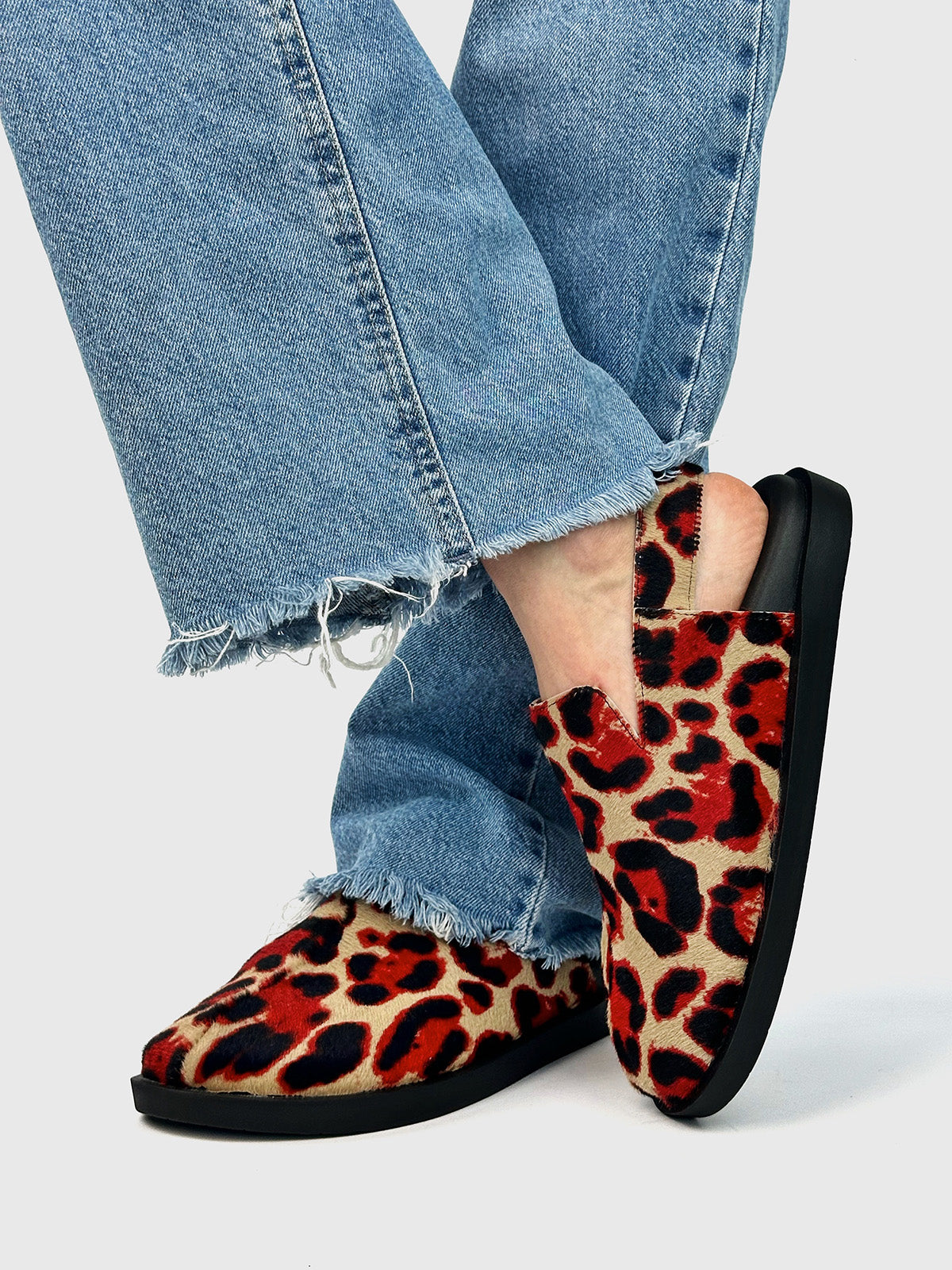 Модні «англійські» клоги