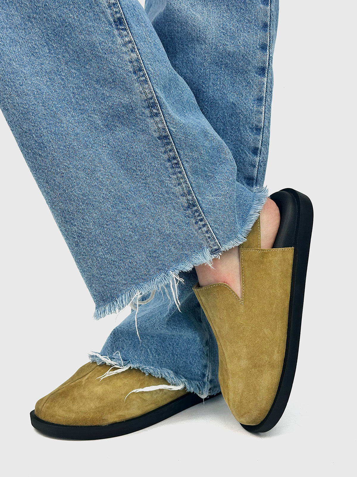 Модні «англійські» клоги