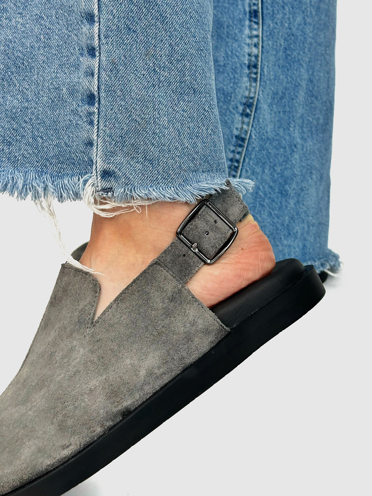 Модні «англійські» клоги